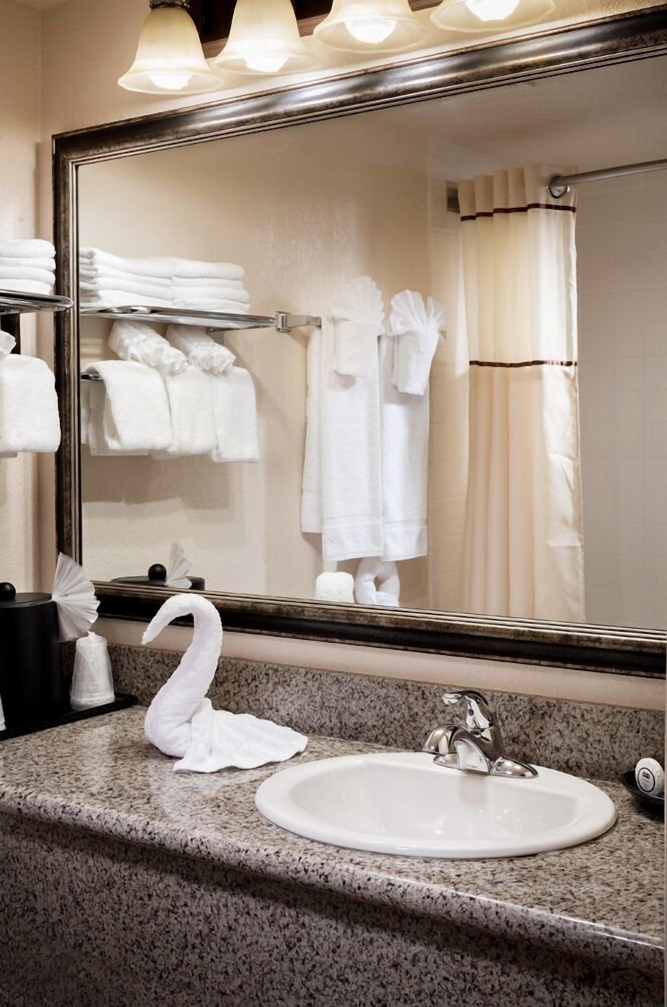 Castle Inn And Suites Anaheim Exteriér fotografie