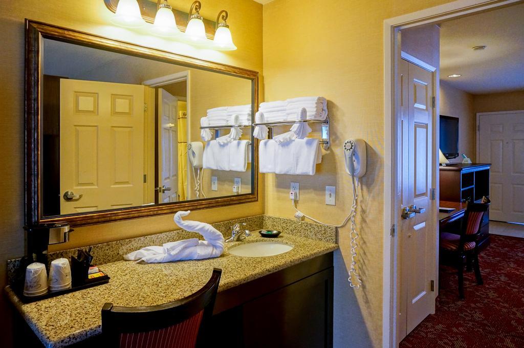 Castle Inn And Suites Anaheim Exteriér fotografie
