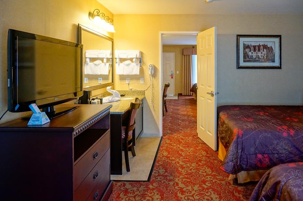 Castle Inn And Suites Anaheim Exteriér fotografie