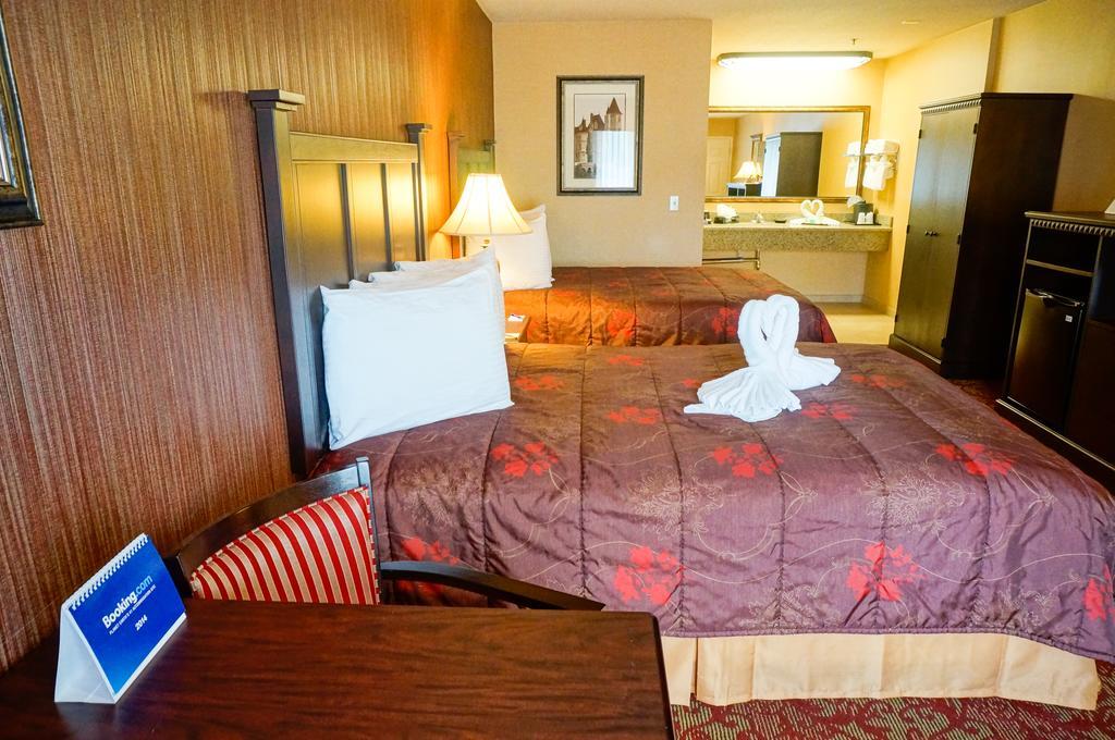 Castle Inn And Suites Anaheim Exteriér fotografie