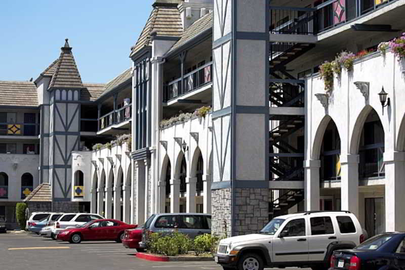 Castle Inn And Suites Anaheim Exteriér fotografie